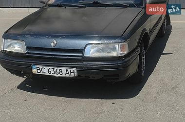 Седан Renault 21 1990 в Дніпрі
