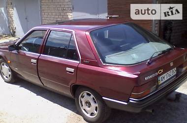 Хэтчбек Renault 25 1988 в Николаеве
