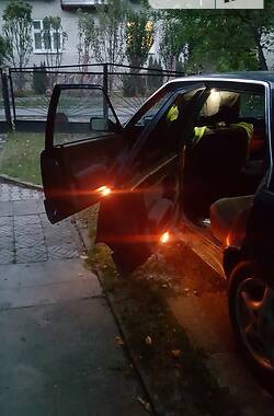 Лифтбек Renault 25 1986 в 