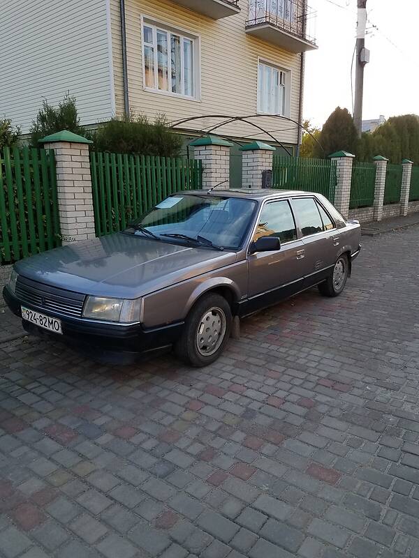 Седан Renault 25 1985 в Ивано-Франковске
