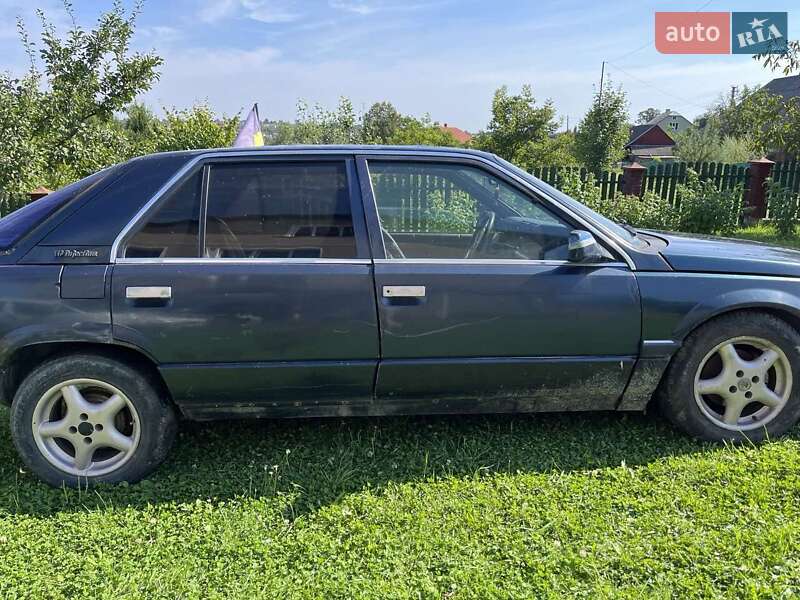 Хэтчбек Renault 25 1986 в Львове