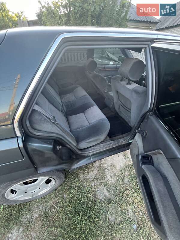 Хэтчбек Renault 25 1989 в Каменке