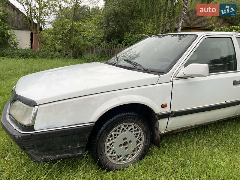 Хэтчбек Renault 25 1991 в Прилуках