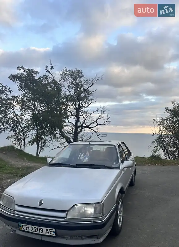 Renault 25
