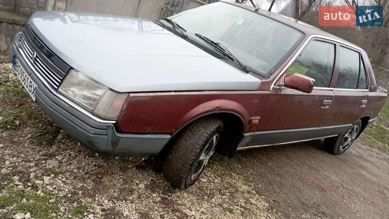 Хетчбек Renault 25 1987 в Скалаті