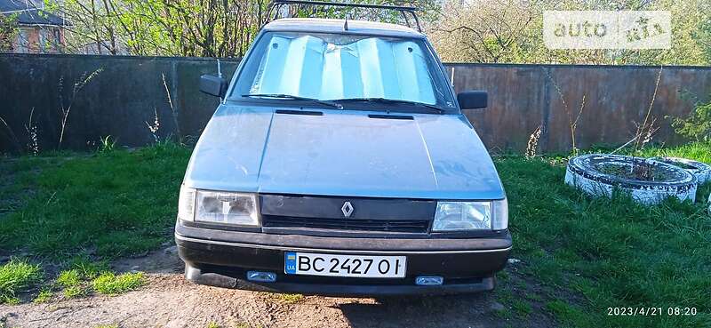 Седан Renault 9 1988 в Львове