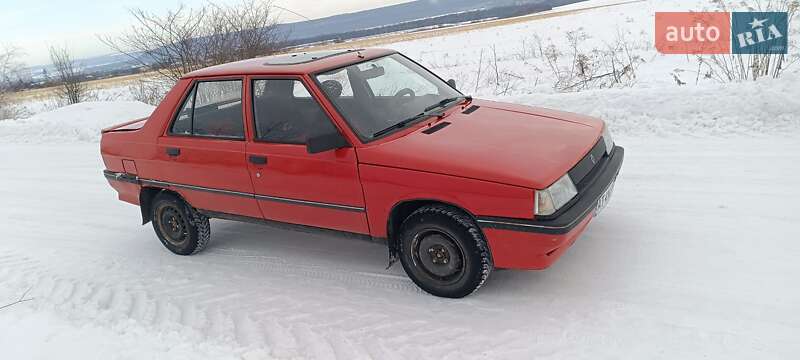 Седан Renault 9 1987 в Ивано-Франковске фото 3 Седан Renault 9 1987 в Ивано-Франковске