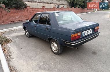 Седан Renault 9 1983 в Ізмаїлі