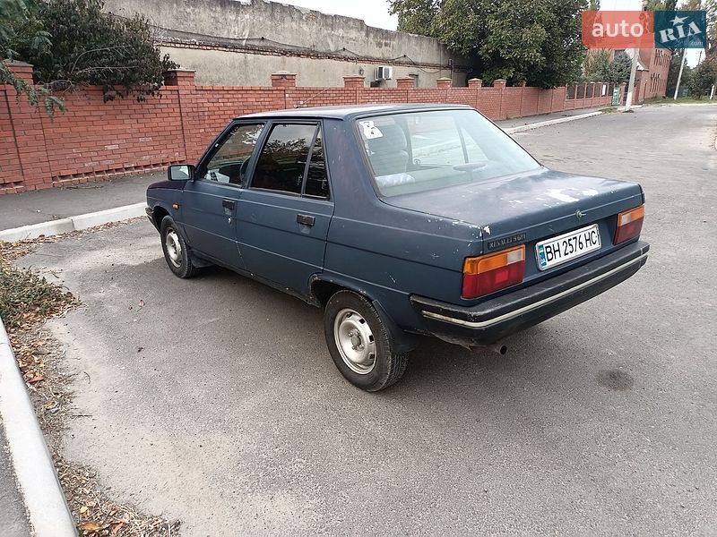 Седан Renault 9 1983 в Измаиле