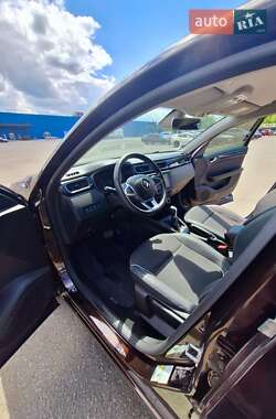 Позашляховик / Кросовер Renault Arkana 2020 в 