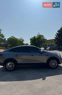 Внедорожник / Кроссовер Renault Arkana 2020 в 