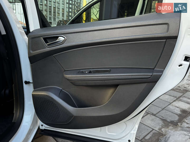 Внедорожник / Кроссовер Renault Arkana 2020 в Киеве