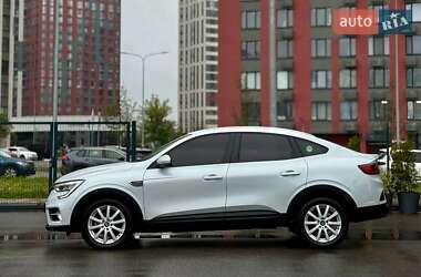 Позашляховик / Кросовер Renault Arkana 2020 в 