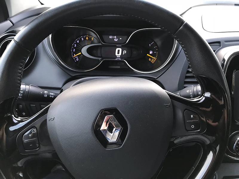 Позашляховик / Кросовер Renault Captur 2015 в Житомирі