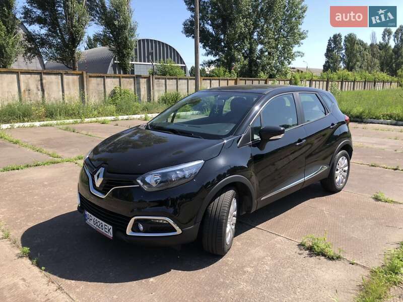 2016 Renault Captur, VIN VF12RAR1C54937320:plate — zdjęcie 1 (autoria)
