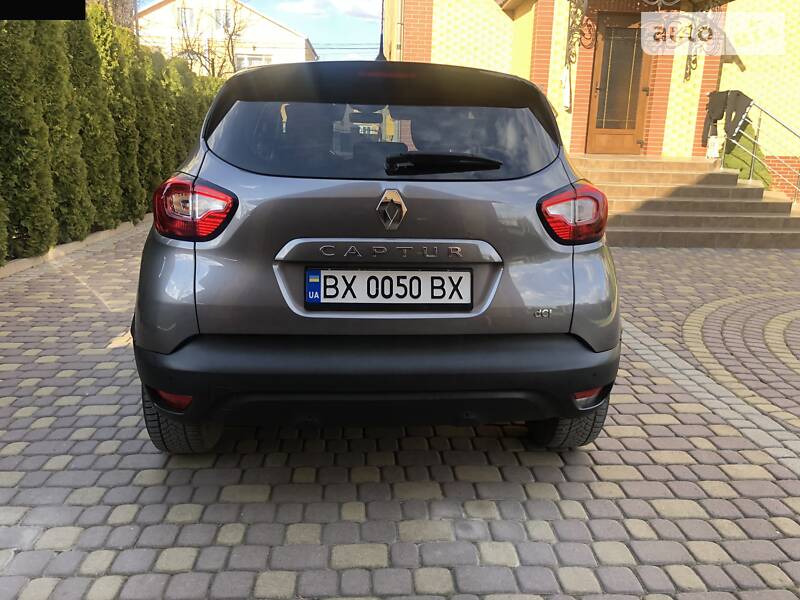 Універсал Renault Captur 2015 в Кам'янець-Подільському фото 2 Універсал Renault Captur 2015 в Кам'янець-Подільському