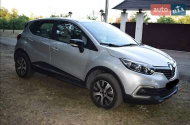 Позашляховик / Кросовер Renault Captur 2017 в Дніпрі