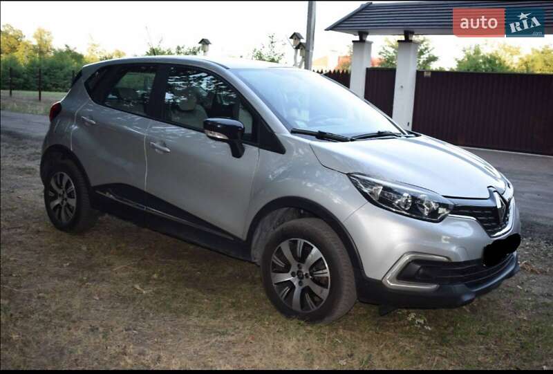 Позашляховик / Кросовер Renault Captur 2017 в Дніпрі