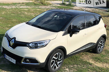 Позашляховик / Кросовер Renault Captur 2015 в Києві