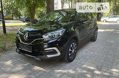 Внедорожник / Кроссовер Renault Captur 2018 в Запорожье