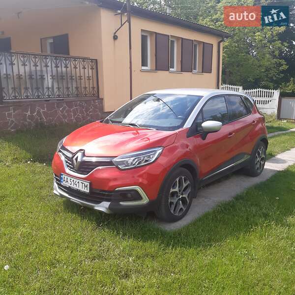 Внедорожник / Кроссовер Renault Captur 2017 в Киеве