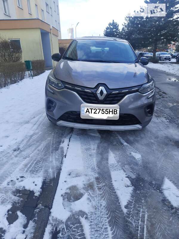 Позашляховик / Кросовер Renault Captur 2021 в Івано-Франківську