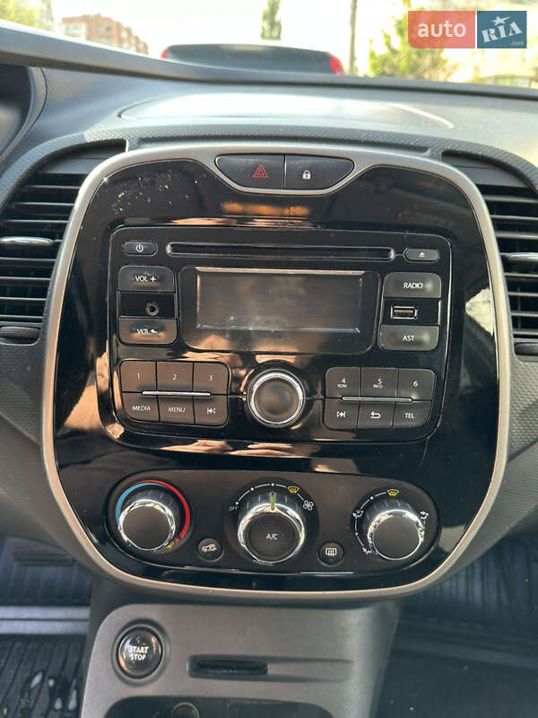 Внедорожник / Кроссовер Renault Captur 2015 в Одессе