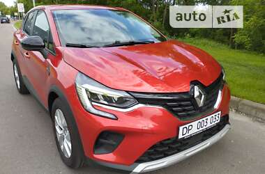 Внедорожник / Кроссовер Renault Captur 2021 в Киеве