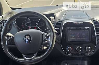 Позашляховик / Кросовер Renault Captur 2018 в 