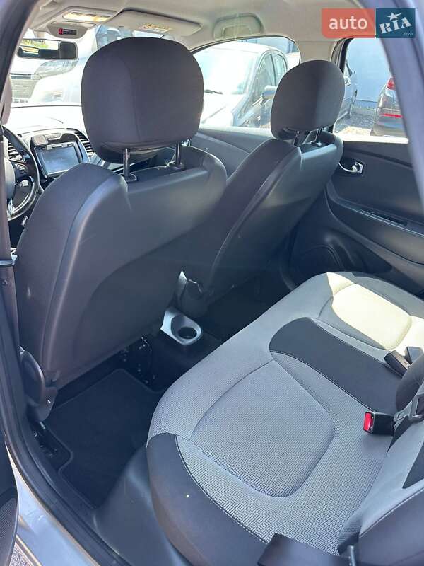 Позашляховик / Кросовер Renault Captur 2014 в Снятині фото 10 Позашляховик / Кросовер Renault Captur 2014 в Снятині