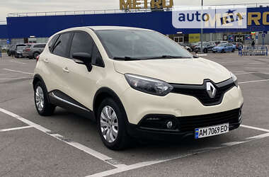 Внедорожник / Кроссовер Renault Captur 2015 в Житомире