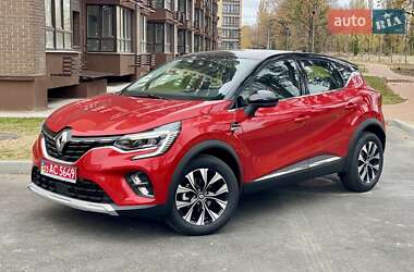 Внедорожник / Кроссовер Renault Captur 2023 в Чернигове