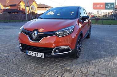 Позашляховик / Кросовер Renault Captur 2015 в Рівному