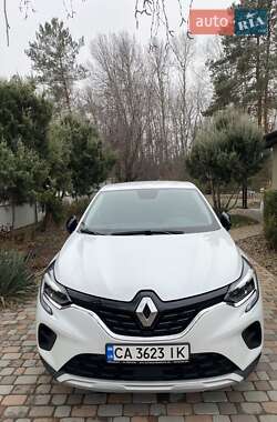 Внедорожник / Кроссовер Renault Captur 2021 в Черкассах