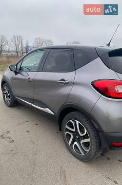 Внедорожник / Кроссовер Renault Captur 2016 в Днепре