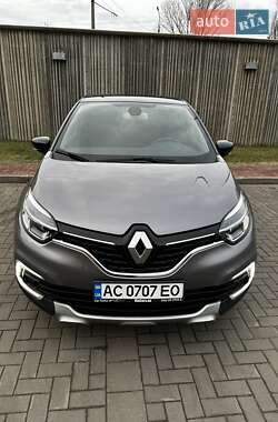 Внедорожник / Кроссовер Renault Captur 2017 в 