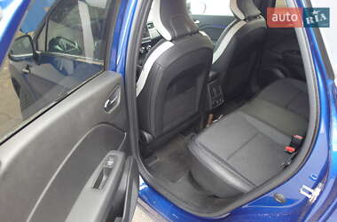Внедорожник / Кроссовер Renault Captur 2021 в 