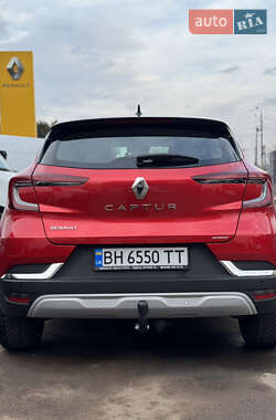 Внедорожник / Кроссовер Renault Captur 2023 в 
