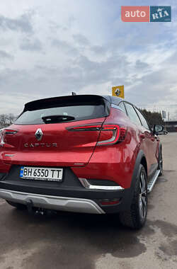 Внедорожник / Кроссовер Renault Captur 2023 в 