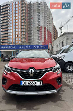 Внедорожник / Кроссовер Renault Captur 2023 в 