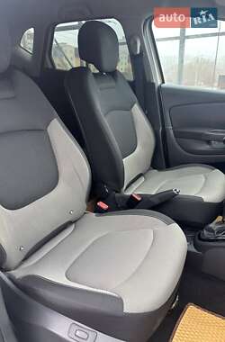 Внедорожник / Кроссовер Renault Captur 2014 в 
