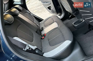 Внедорожник / Кроссовер Renault Captur 2020 в 