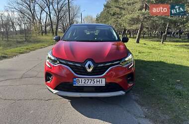 Внедорожник / Кроссовер Renault Captur 2021 в 