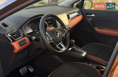 Позашляховик / Кросовер Renault Captur 2021 в 