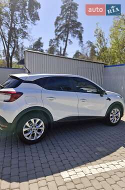 Внедорожник / Кроссовер Renault Captur 2021 в 