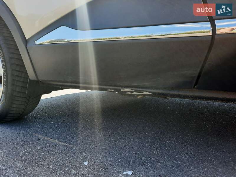 Внедорожник / Кроссовер Renault Captur 2015 в Киеве