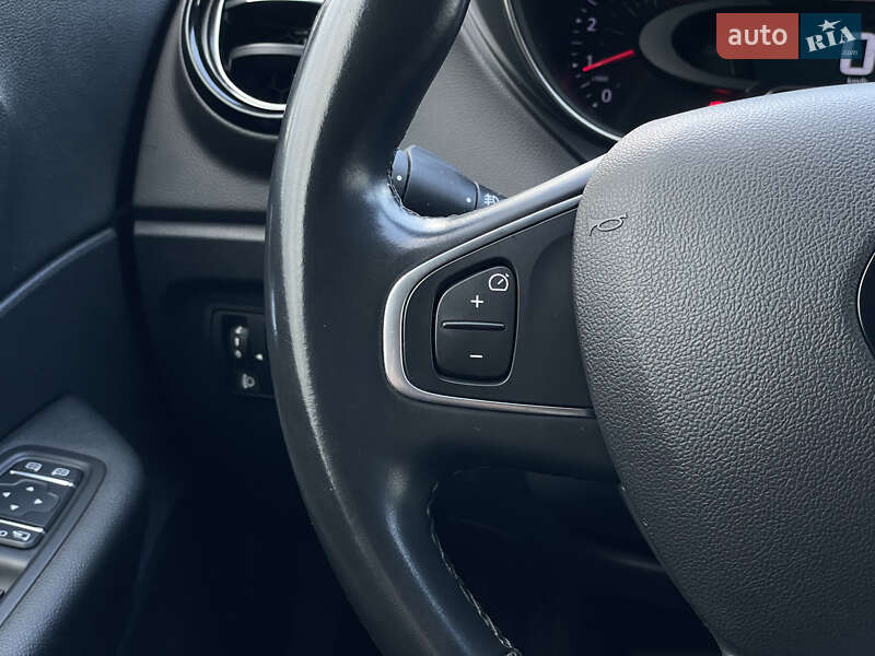 Позашляховик / Кросовер Renault Captur 2019 в Одесі