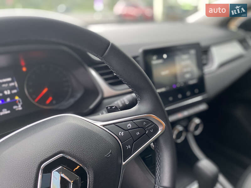 Позашляховик / Кросовер Renault Captur 2021 в Чернівцях