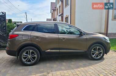 Внедорожник / Кроссовер Renault Captur 2015 в Черновцах