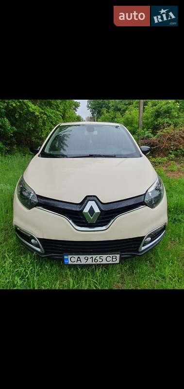 Внедорожник / Кроссовер Renault Captur 2016 в Киеве